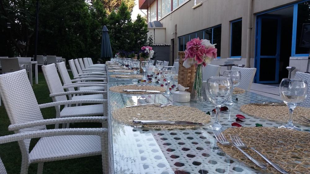 Dafne Hotel Ankara Exterior foto